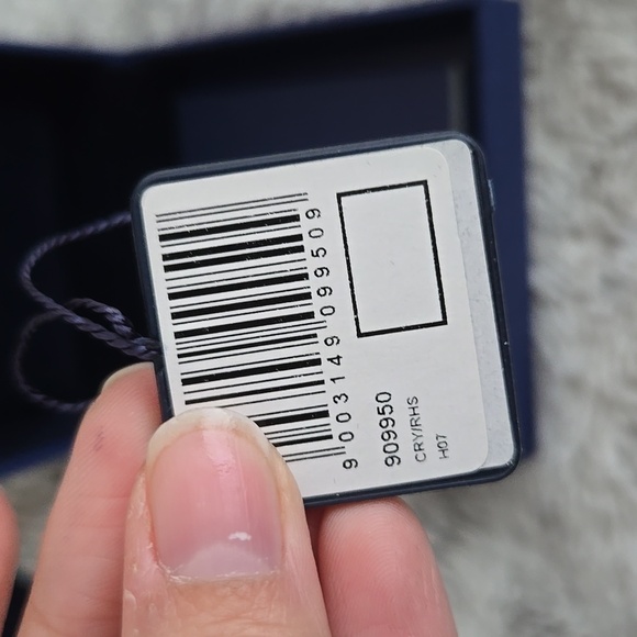 Swarovski Crystal Necklace silver with box included - Picture 6 of 6